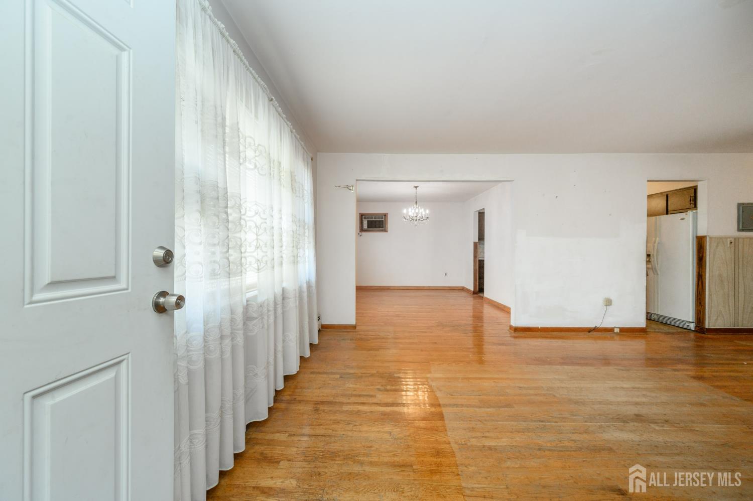 850 S Park Avenue Image 3