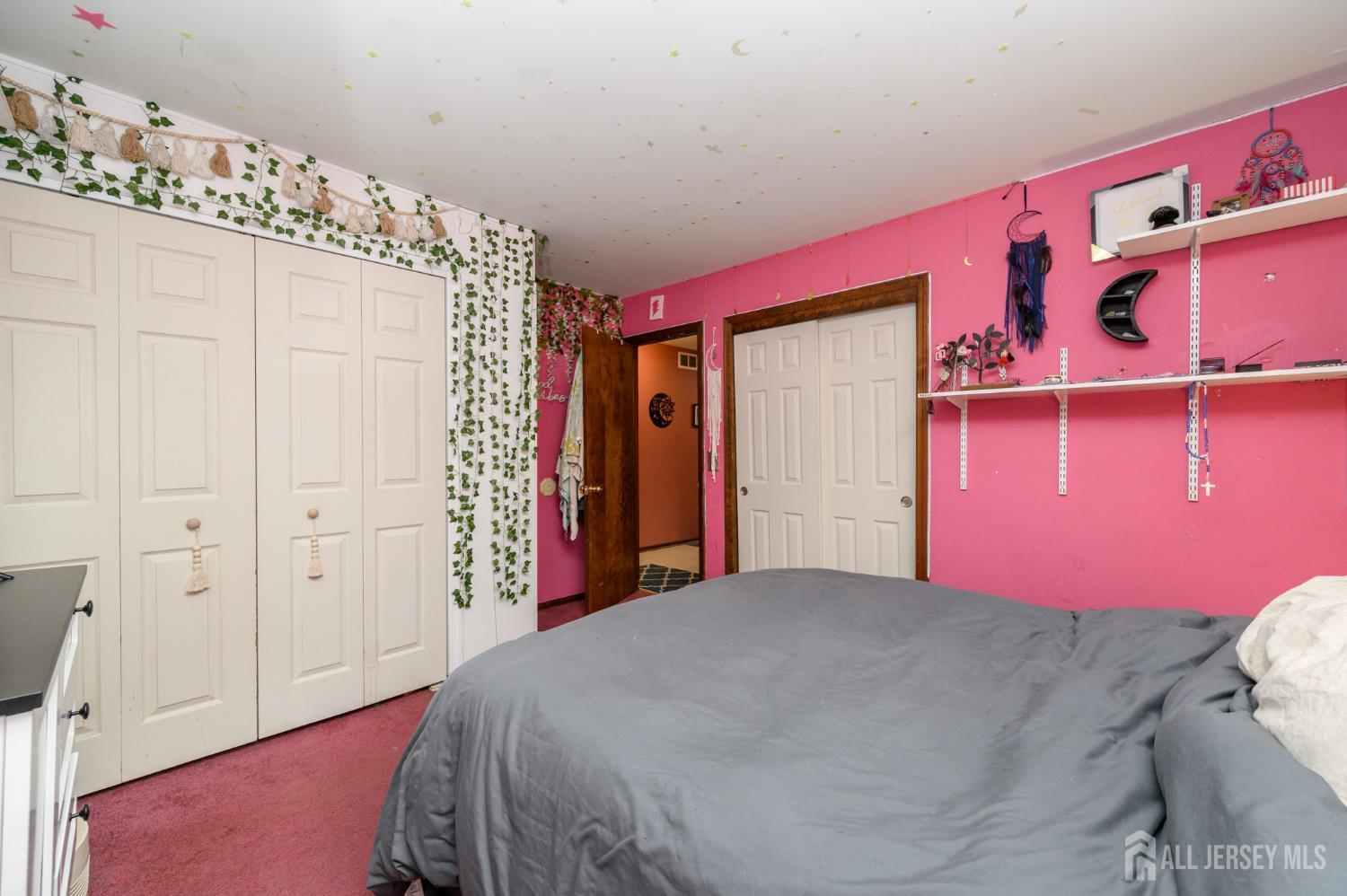 54 Montclair Avenue, Edison, NJ, 08820 image 17