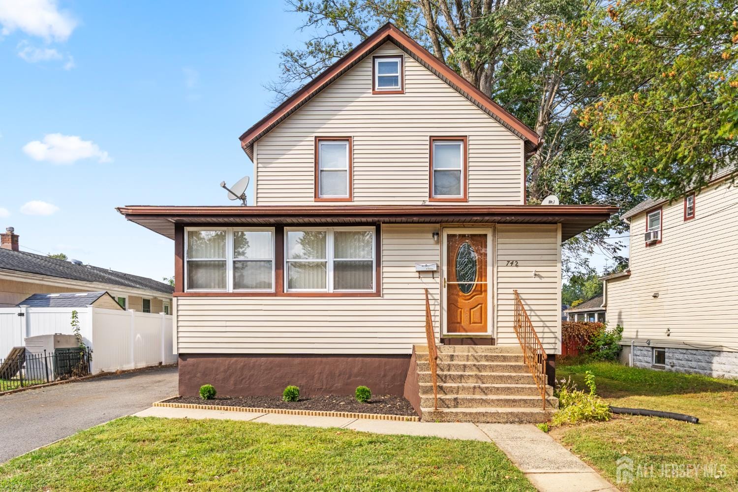 742 Dunellen Avenue Image 3