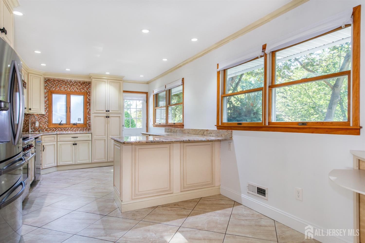 5 Sandalwood Drive, East Brunswick, NJ, 08816 image 12