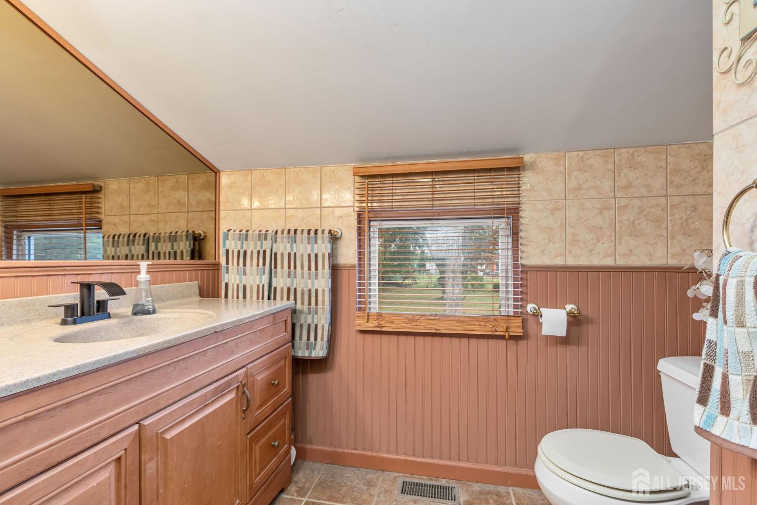 43 N Madison Avenue, Avenel, NJ, 07001 image 21