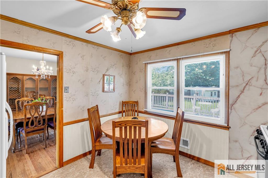 8 Whitehall Avenue, Edison, NJ, 08820 image 11
