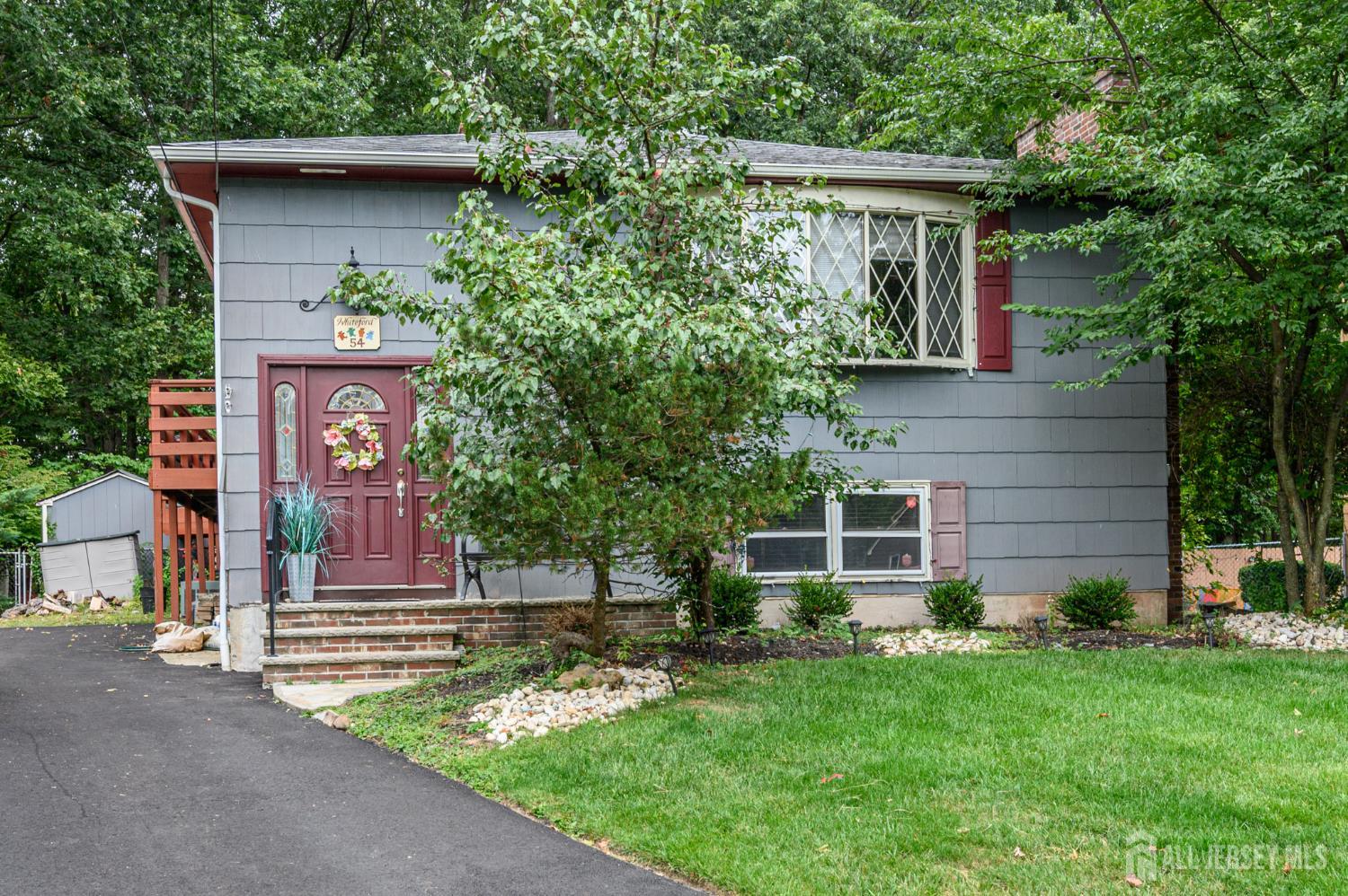 54 Montclair Avenue Image 1