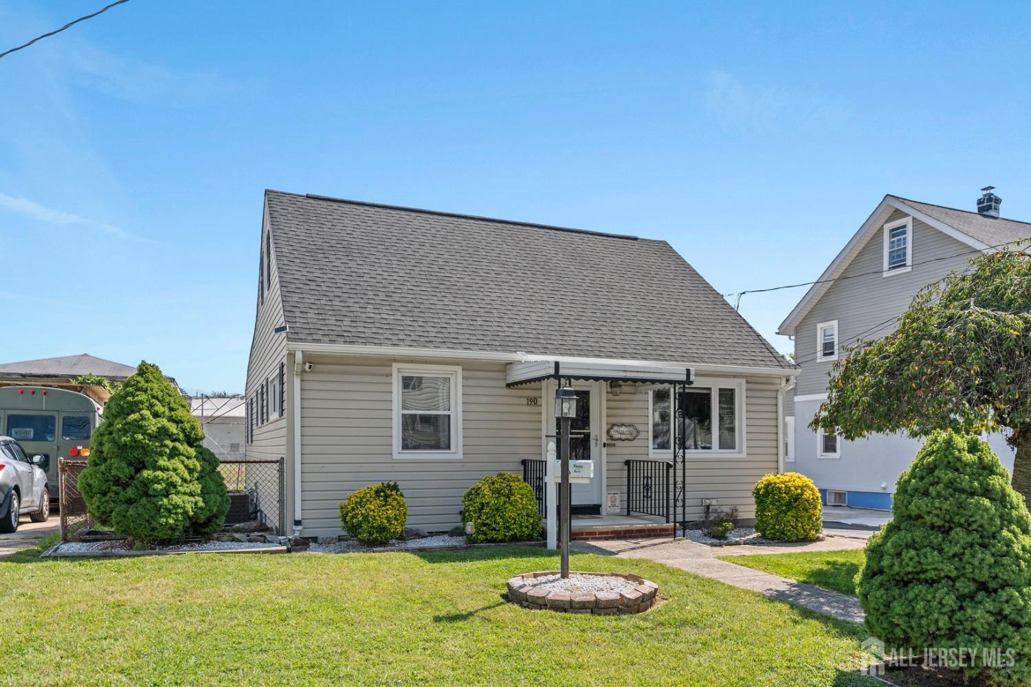 190 Jackson Avenue Image 1