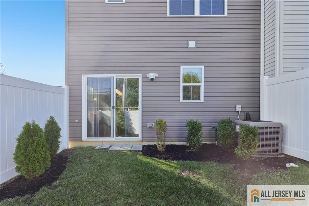 10 Athens Way, Aberdeen, NJ, 07721 image 46