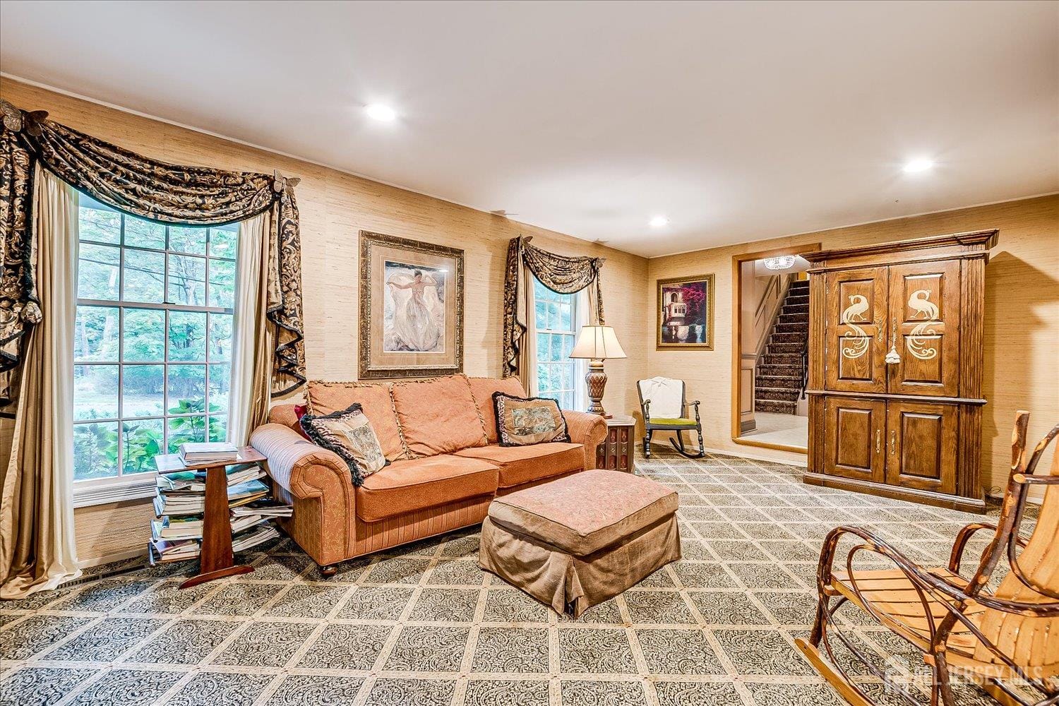 1116 Cambridge Lane Image 5