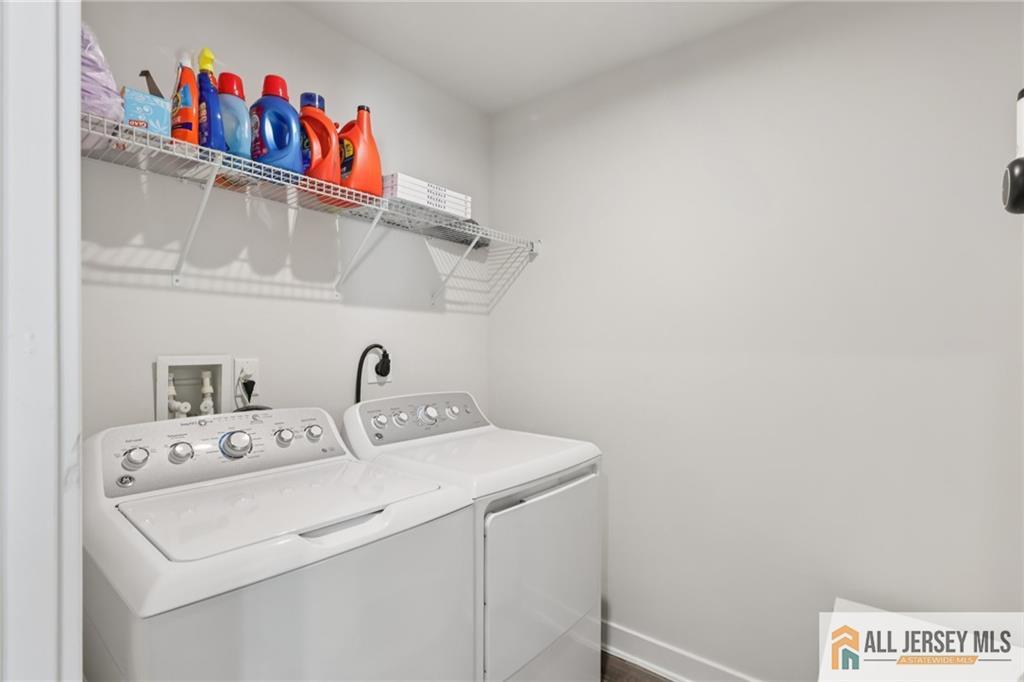 10 Athens Way, Aberdeen, NJ, 07721 image 21