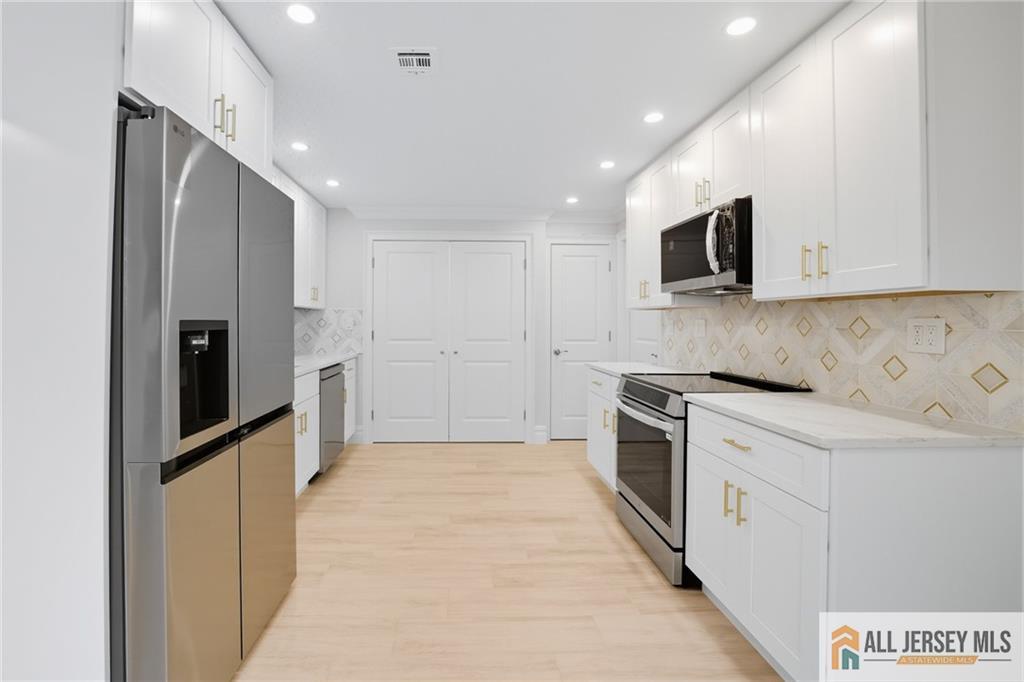 172 Warren Road 172A, Monroe, NJ, 08831 image 10
