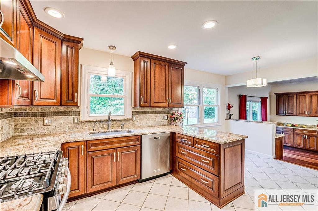5 Queens Road, East Brunswick, NJ, 08816 image 20