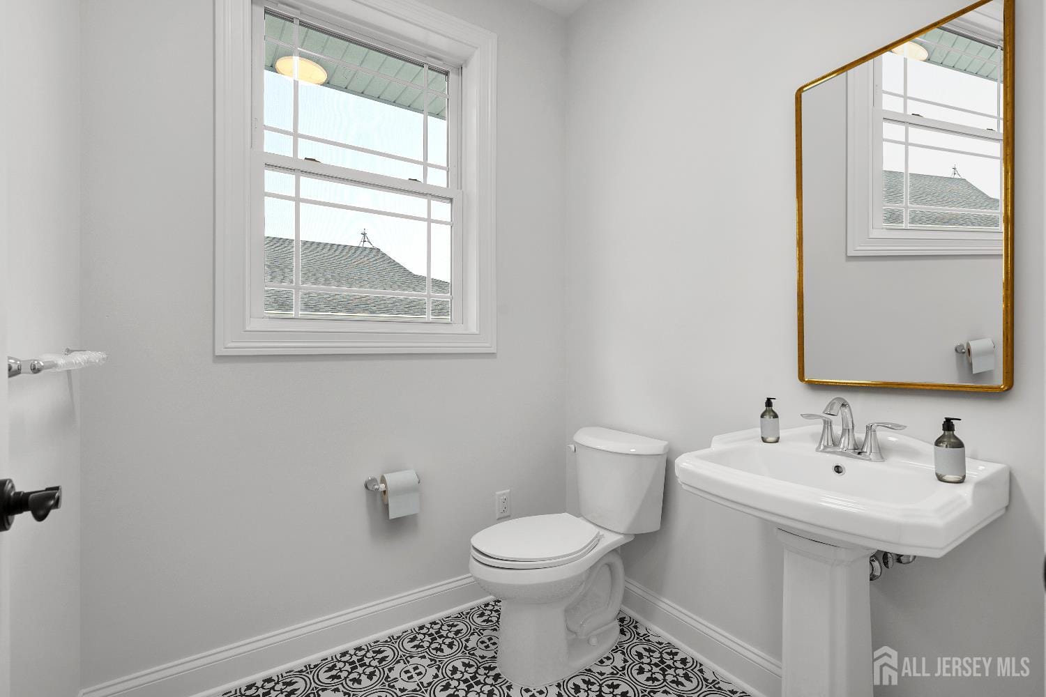 9 Links Drive, Edison, NJ, 08820 image 12