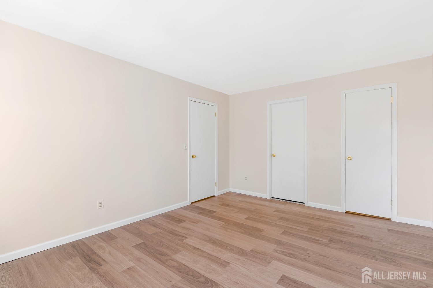 5 Foxhall Street A, Middlesex, NJ, 08846 image 32