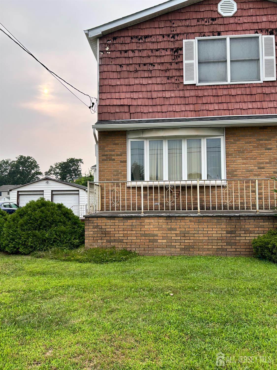 103 Minna Avenue Image 1