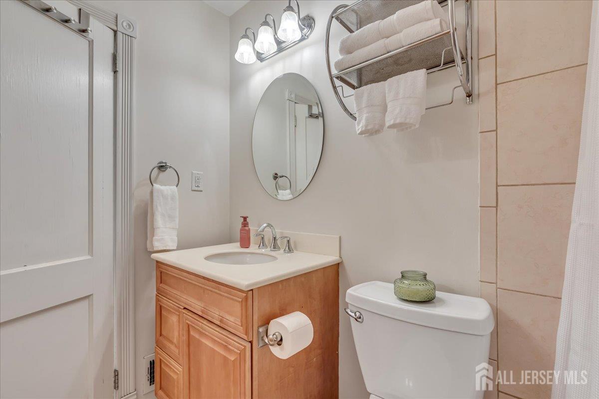 11 Shadowlawn Drive, Colonia, NJ, 07067 image 9