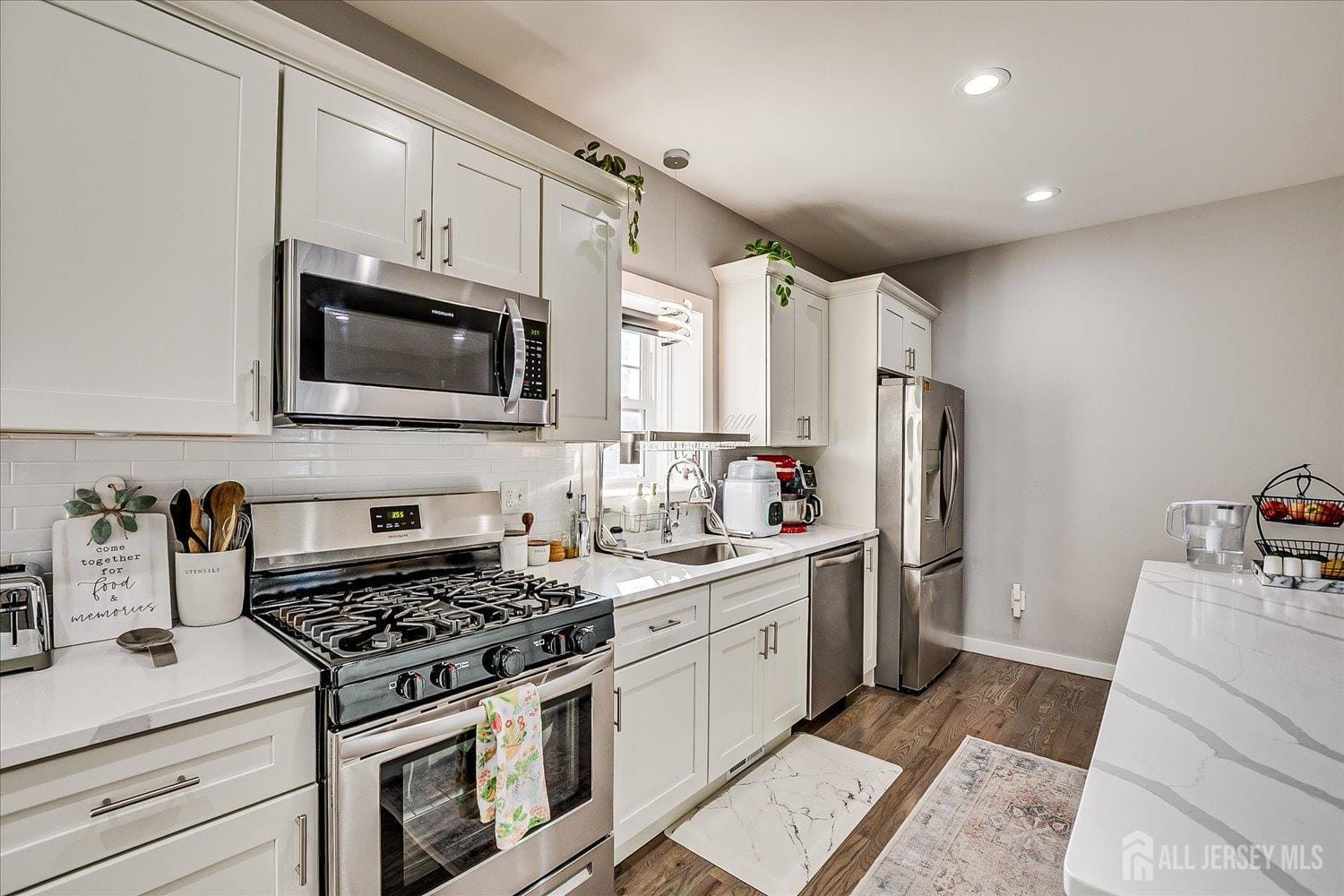 191 Hoover Avenue, Edison, NJ, 08837 image 15