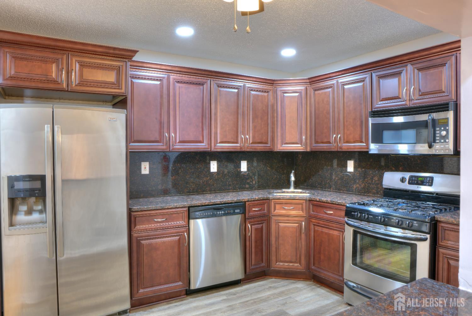 8 Amethyst Way, Franklin Twsp, NJ, 08823 image 19