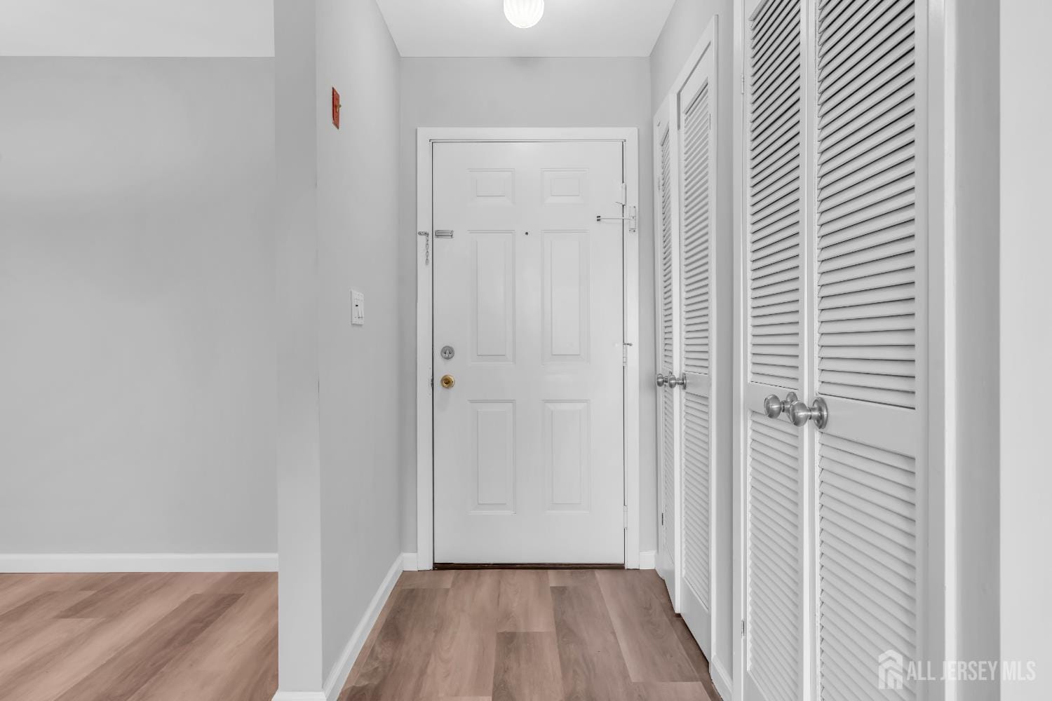 213 Main Street 17 Image 2