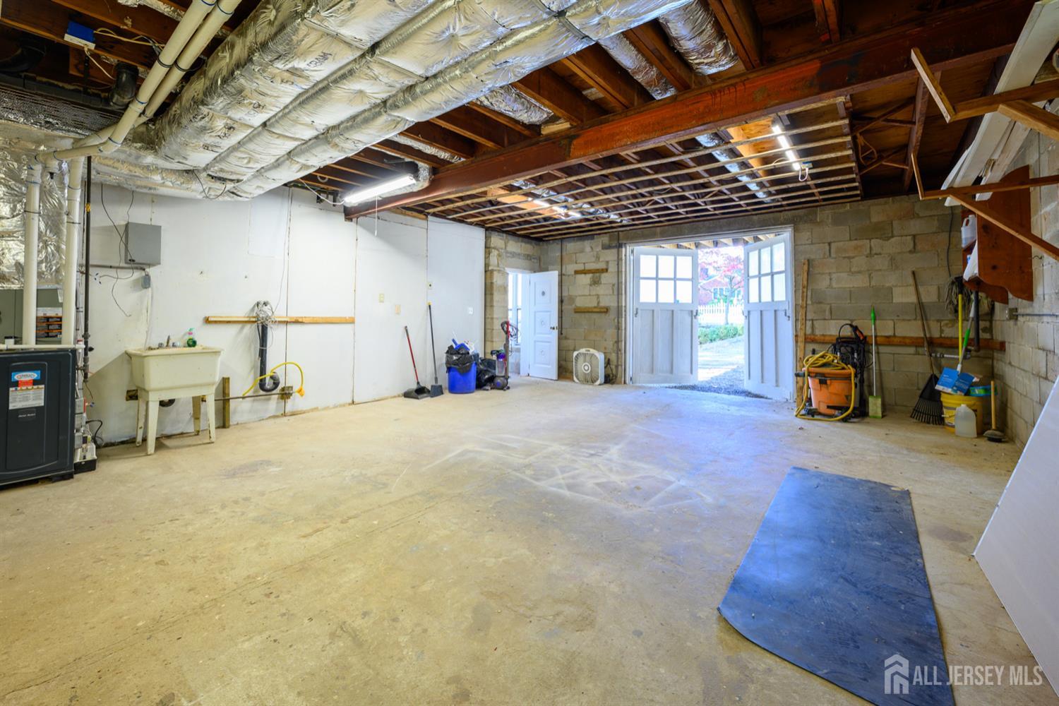 65 ORANGE Street, Edison, NJ, 08817 image 29