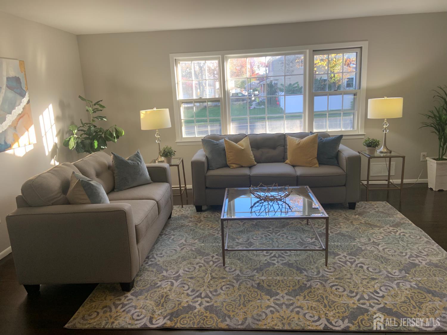 458 Joan Street Image 3