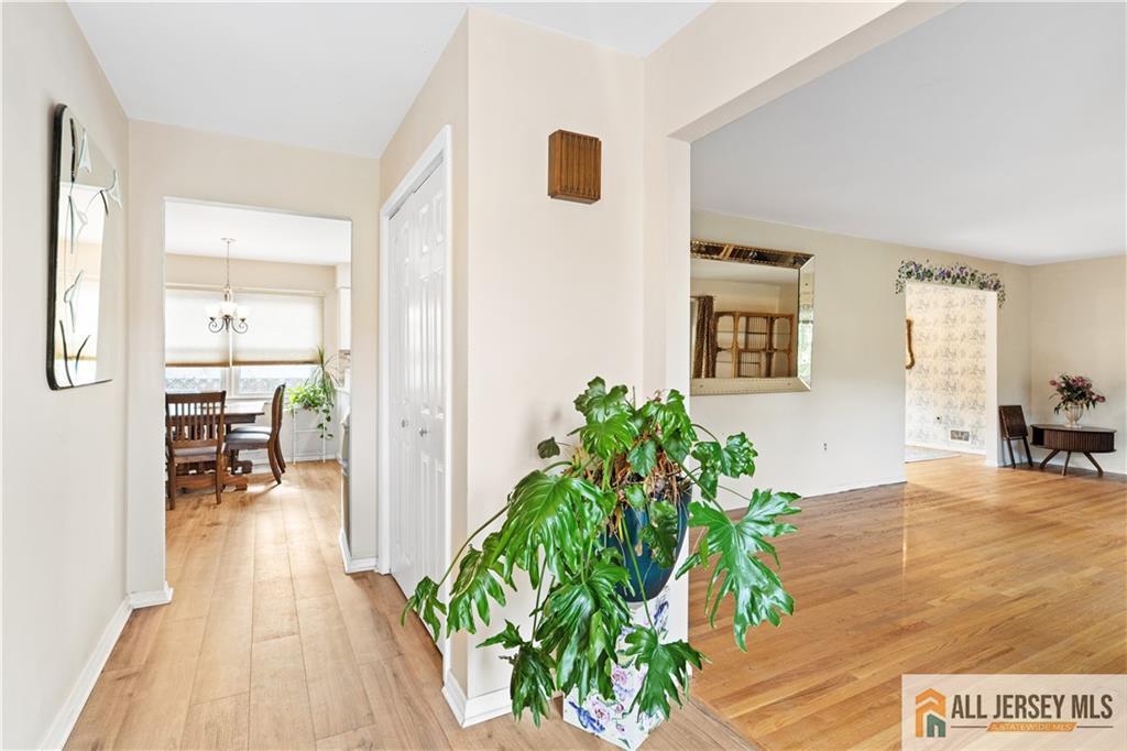 70 Creamer Drive, Sayreville, NJ, 08872 image 20