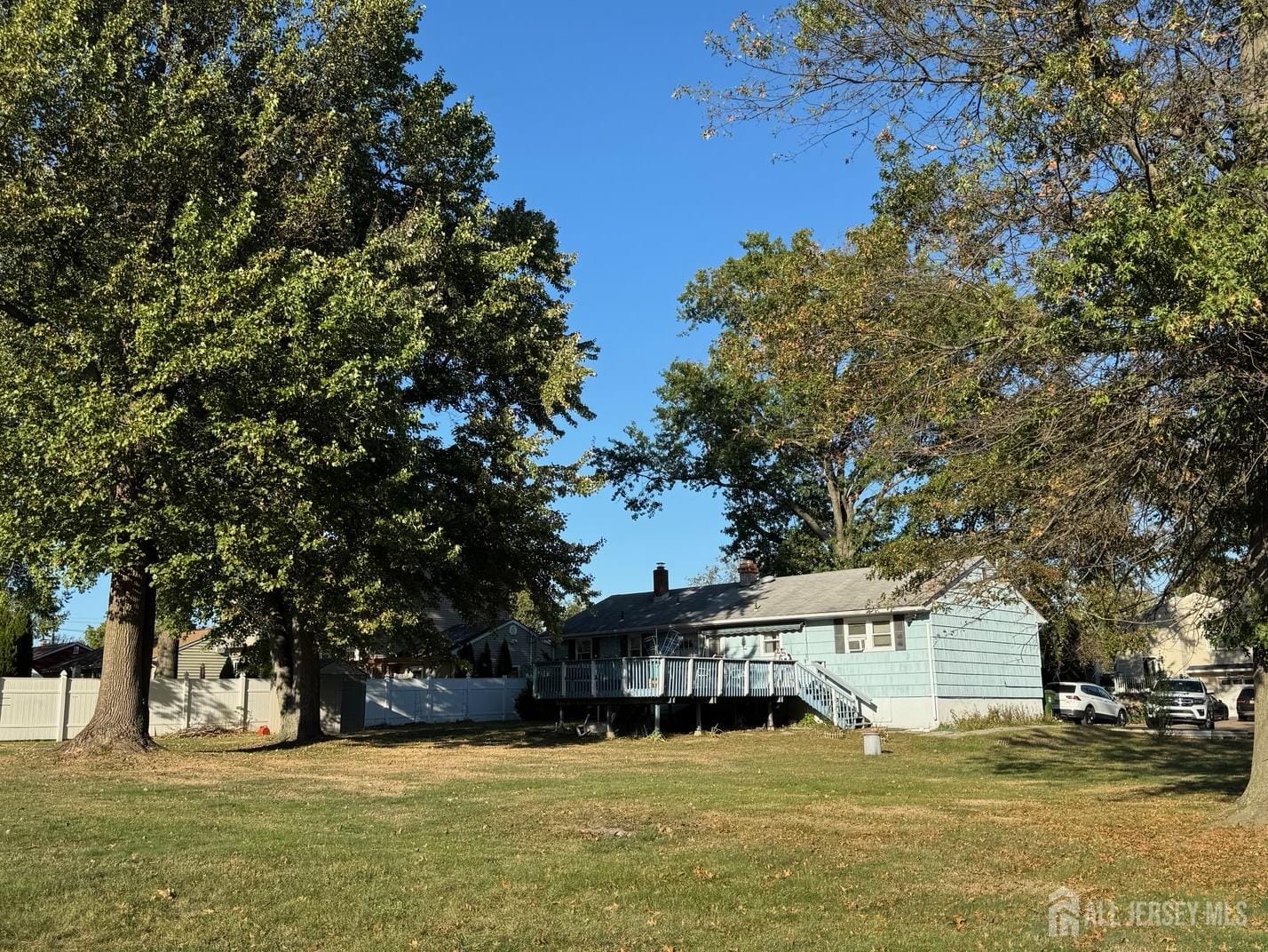 97 Howard Avenue Image 4