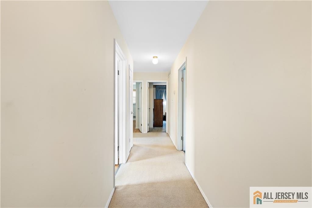 70 Creamer Drive, Sayreville, NJ, 08872 image 24