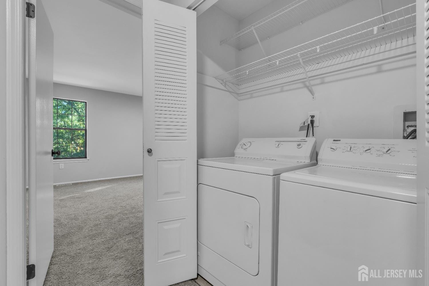 127 Berkshire Court, Piscataway, NJ, 08843 image 32