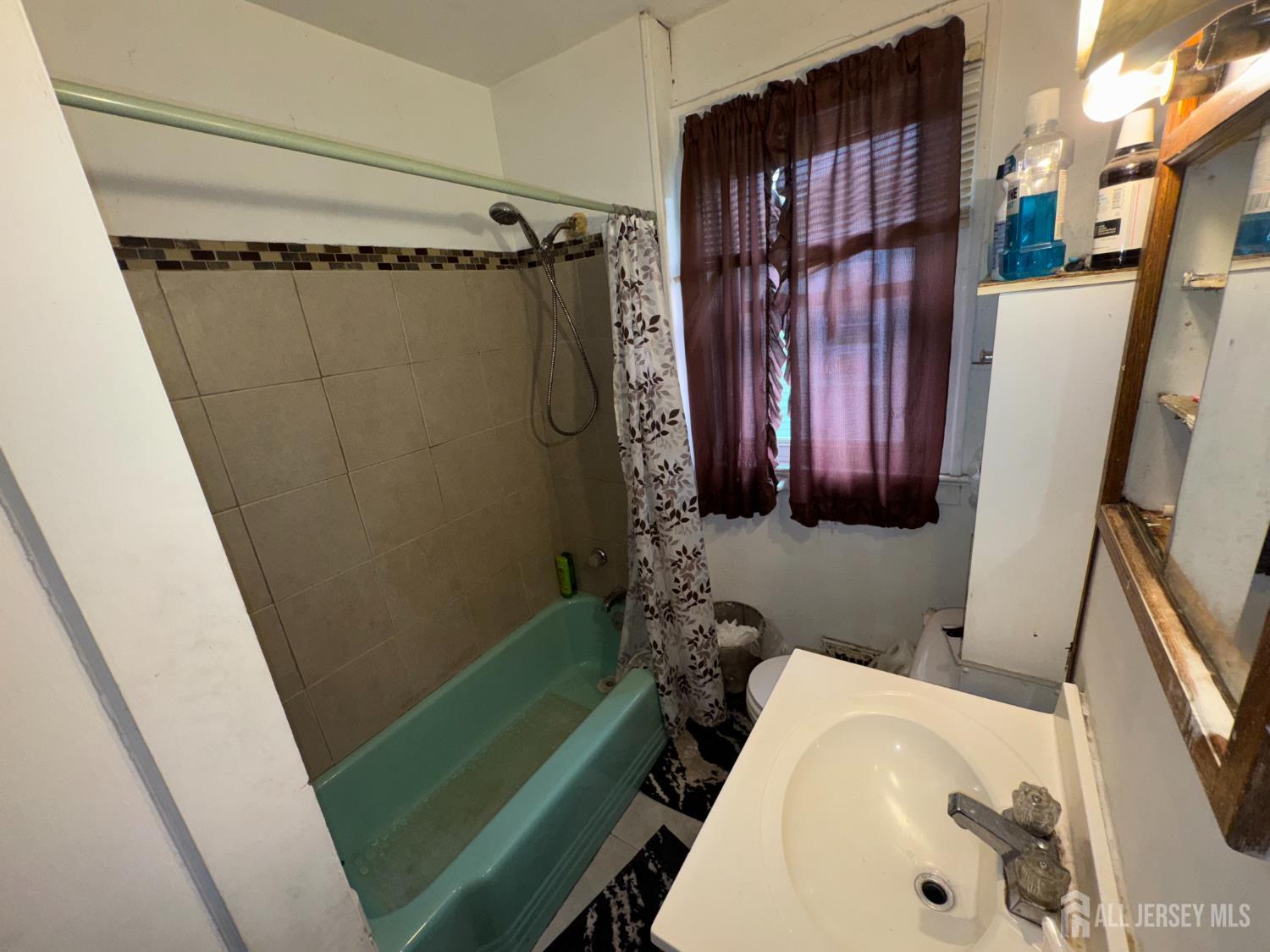 313 Tioga Street, Trenton, NJ, 08609 image 6