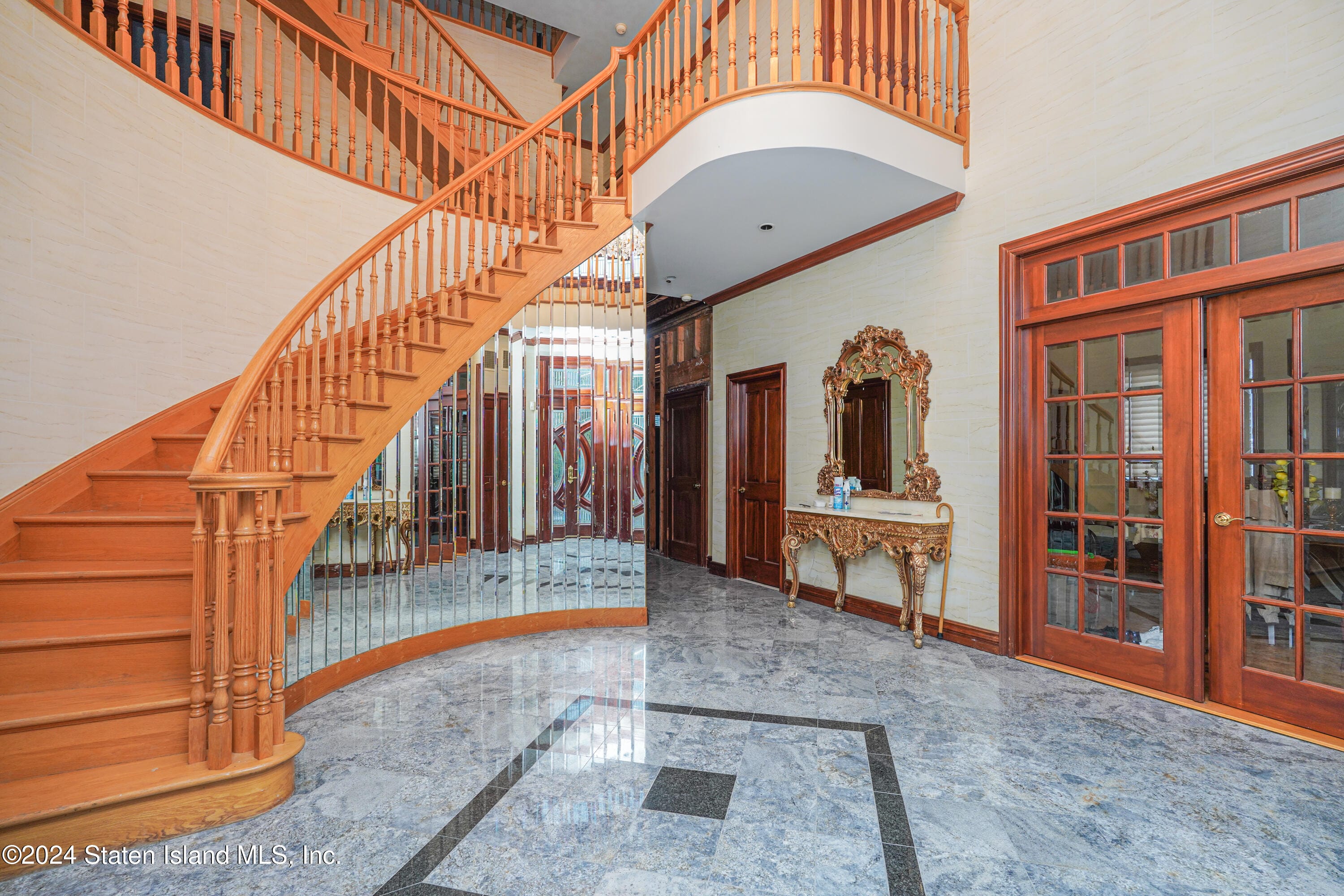 40 Jenna Lane Image 3