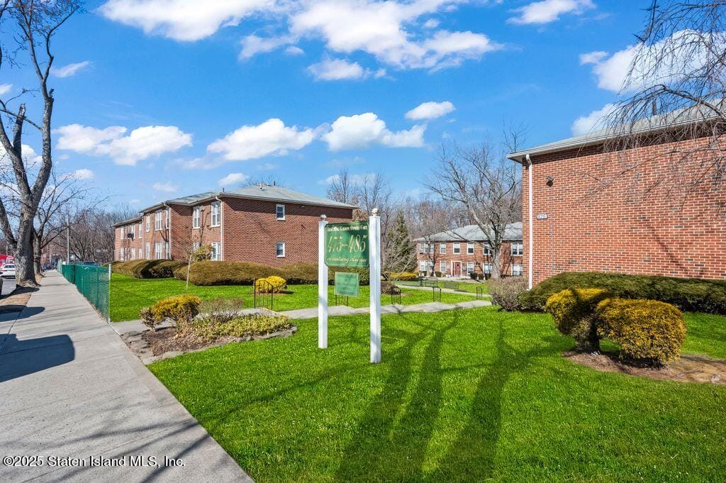 475 Armstrong Avenue 1f Image 5