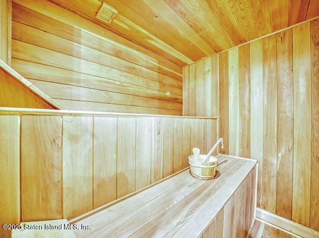 10 Arbutus Way, Staten Island, NY, 10312 image 41