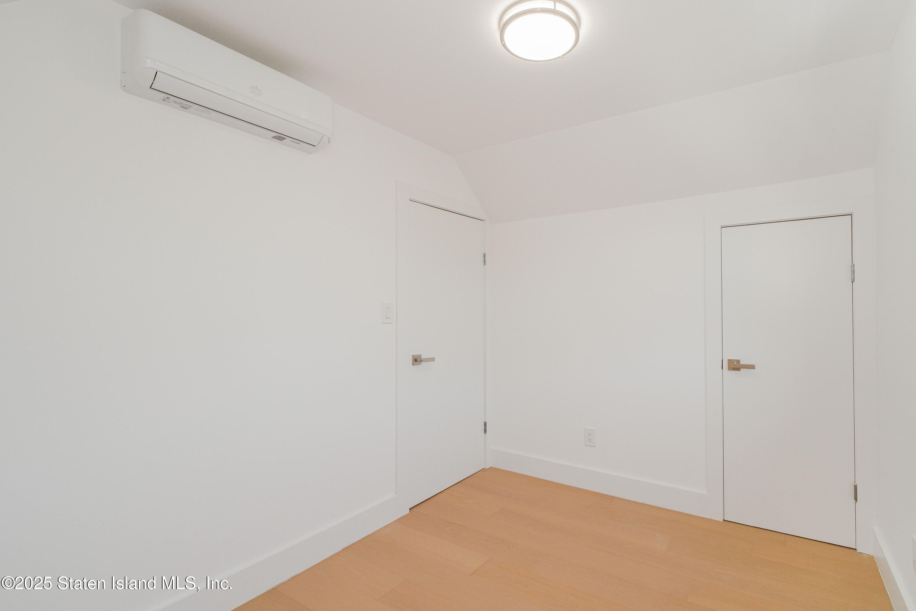 9 Russell Street, Staten Island, NY, 10308 image 26
