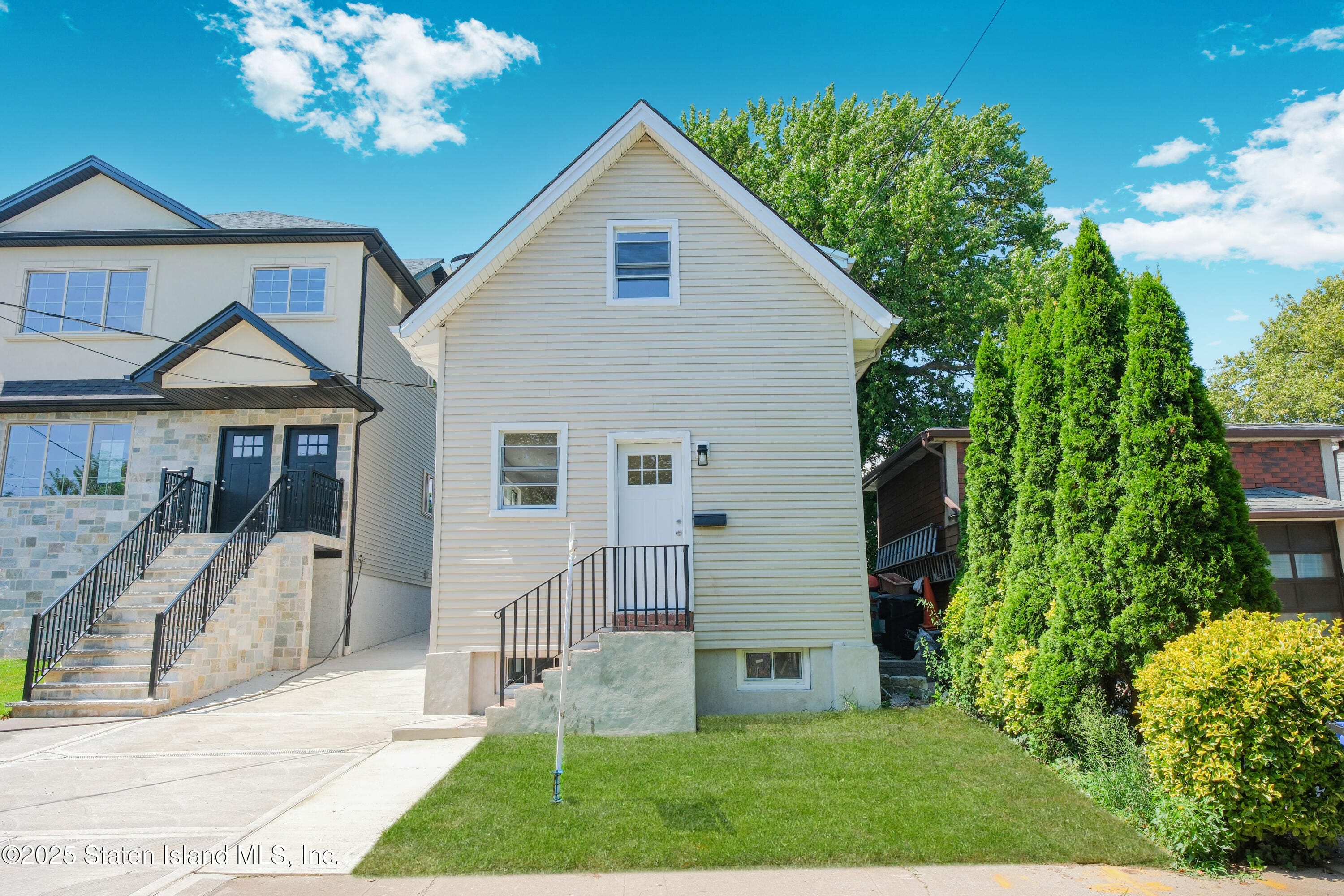 9 Russell Street Image 2