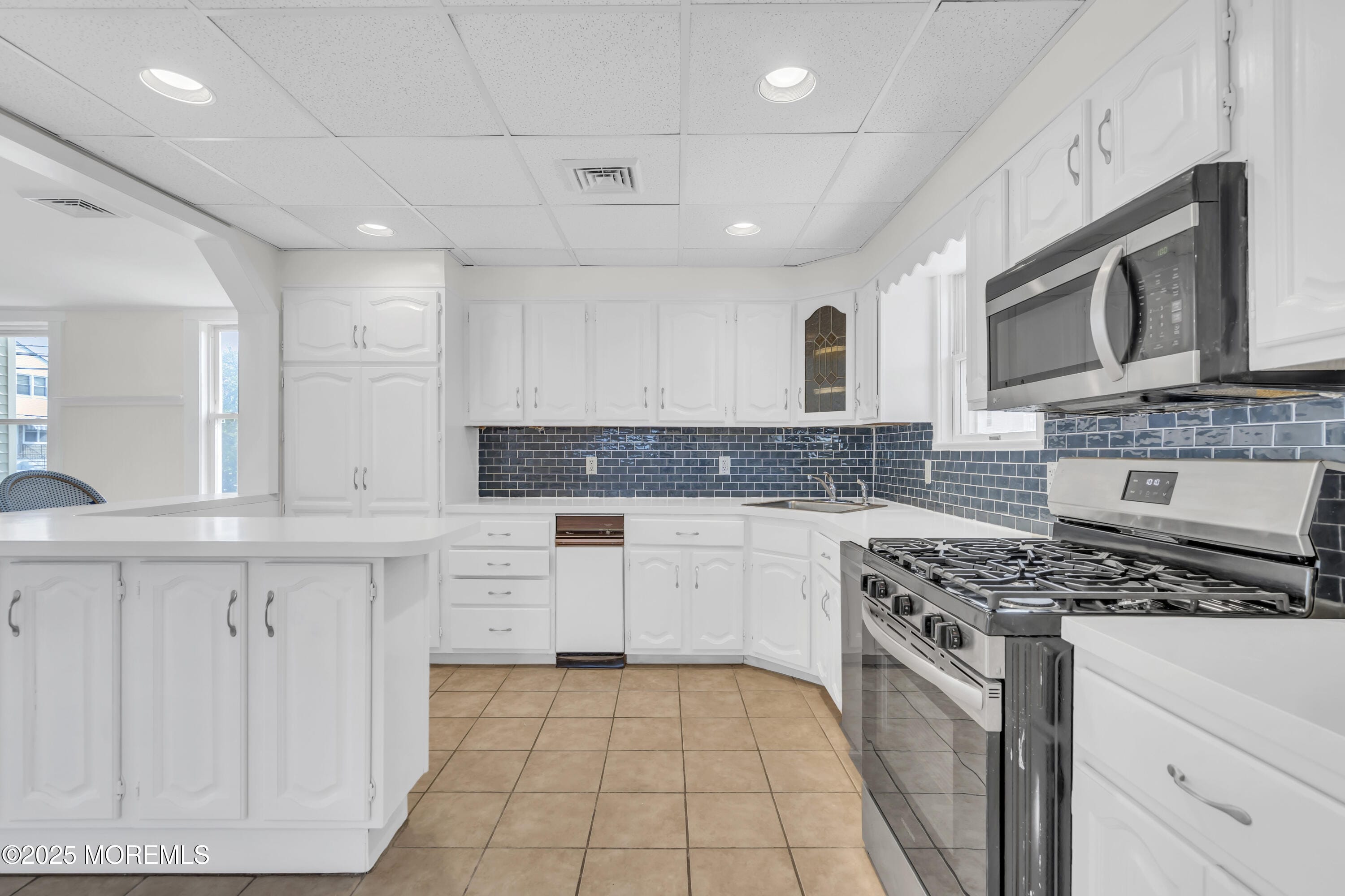 98 Seabreeze Avenue, Middletown, NJ, 07748 image 20