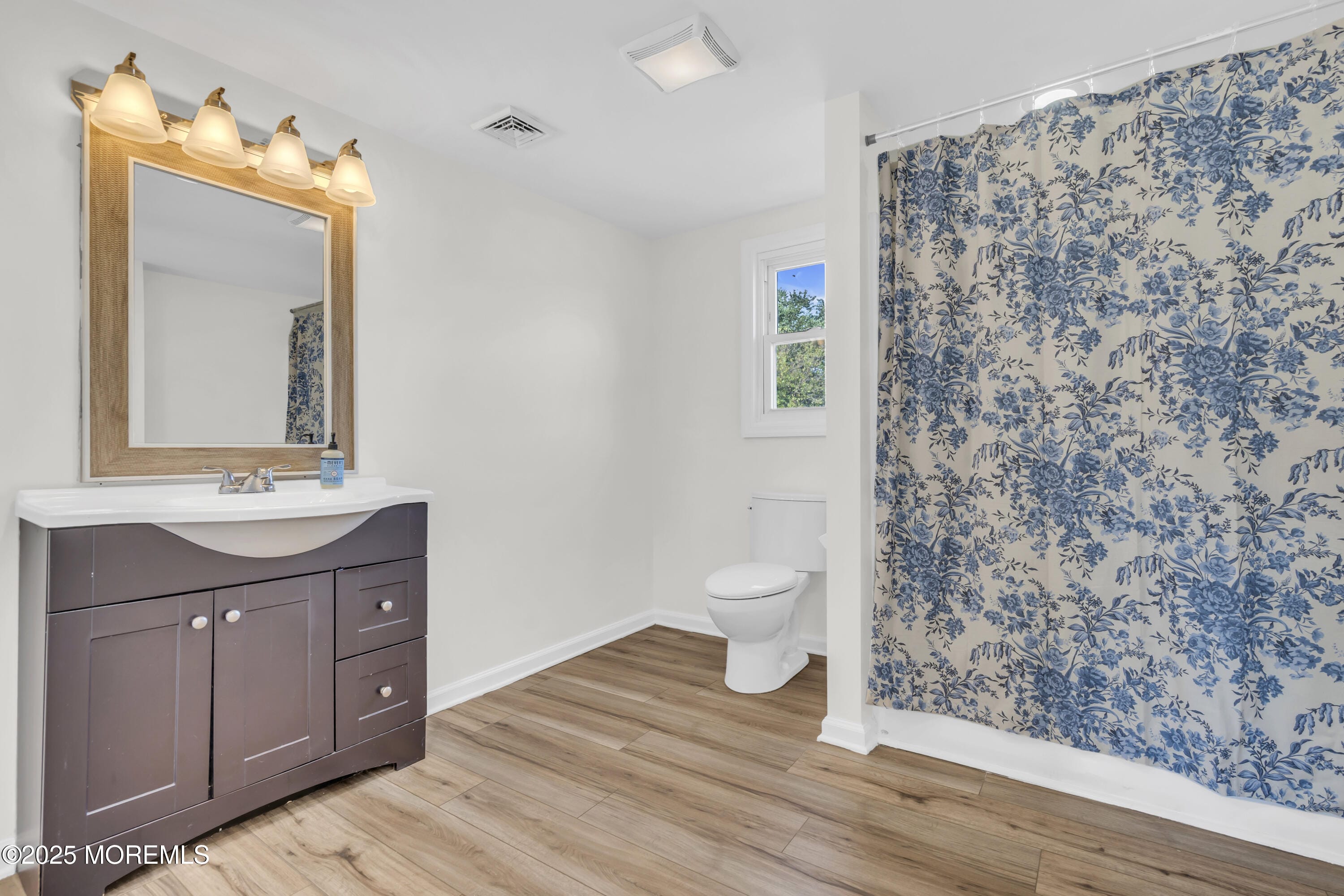 98 Seabreeze Avenue, Middletown, NJ, 07748 image 25