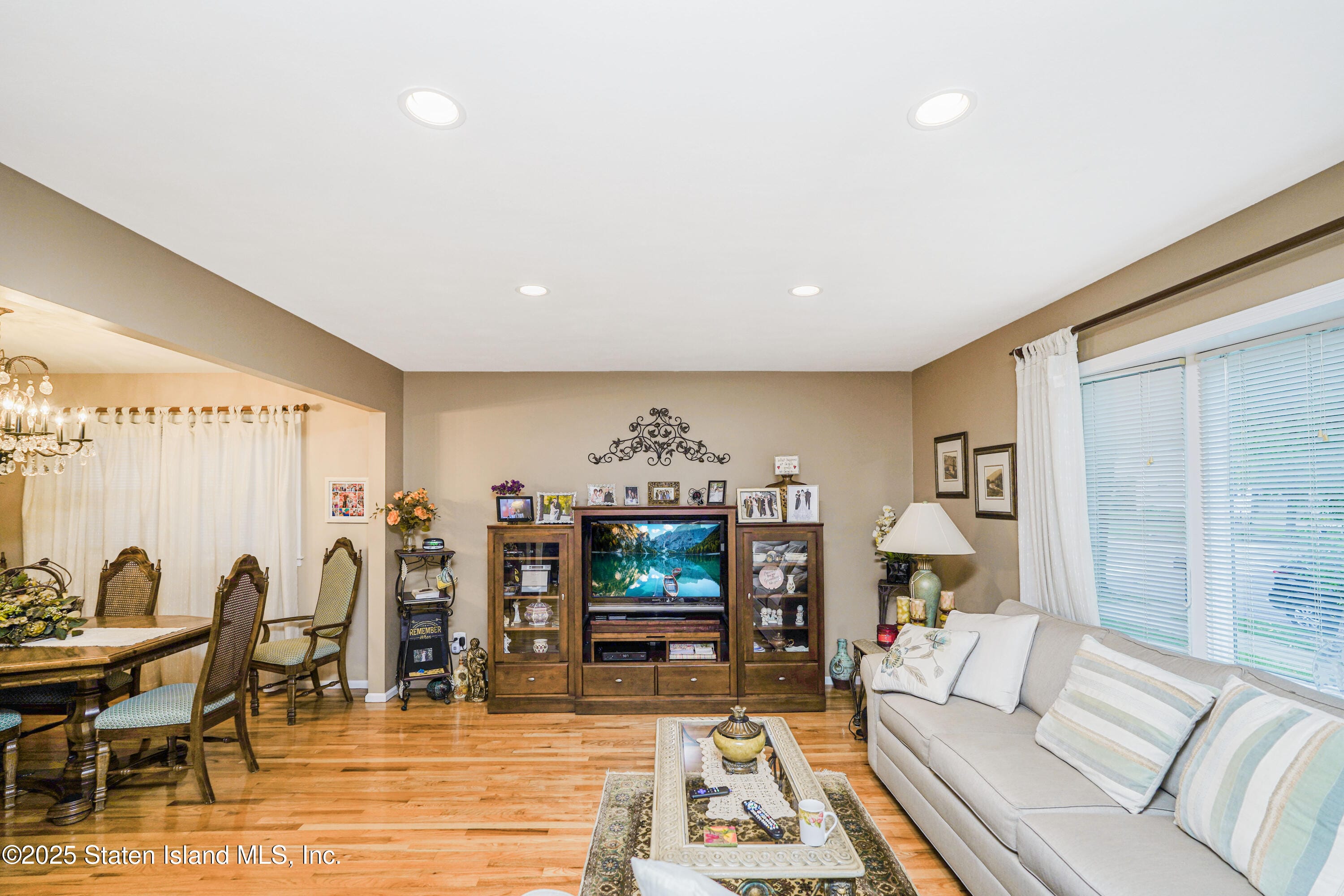 76 Stecher Street Image 4