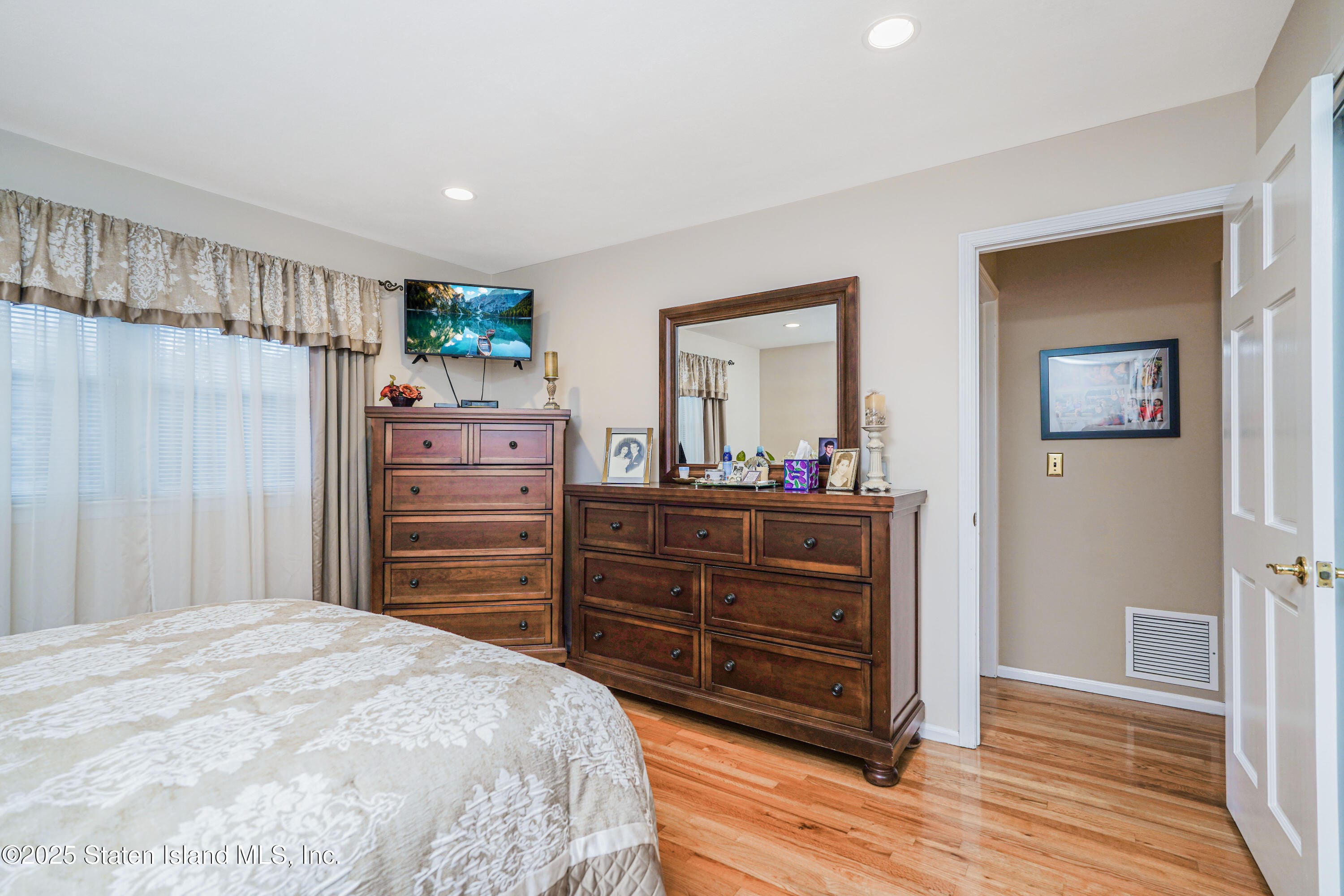 76 Stecher Street, Staten Island, NY, 10312 image 18