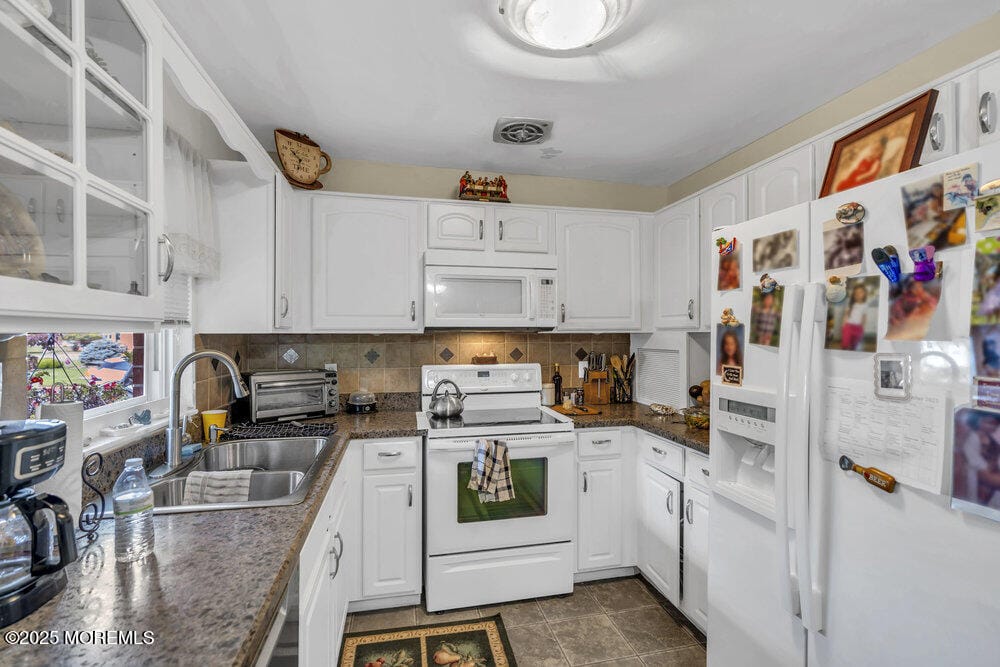 5 Quaker Lane B, Whiting, NJ, 08759 image 13