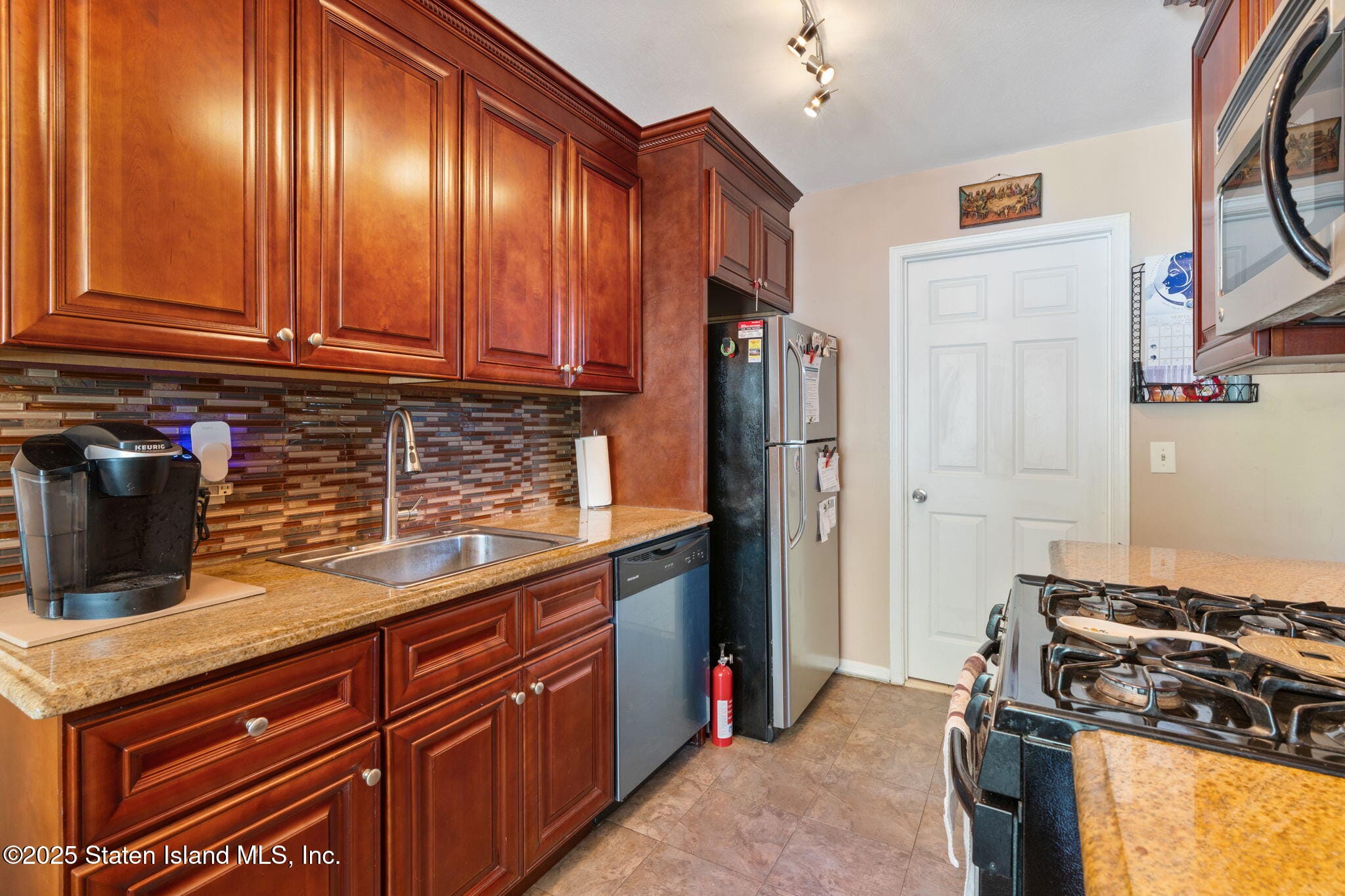 857 Bloomingdale Road, Staten Island, NY, 10309 image 7