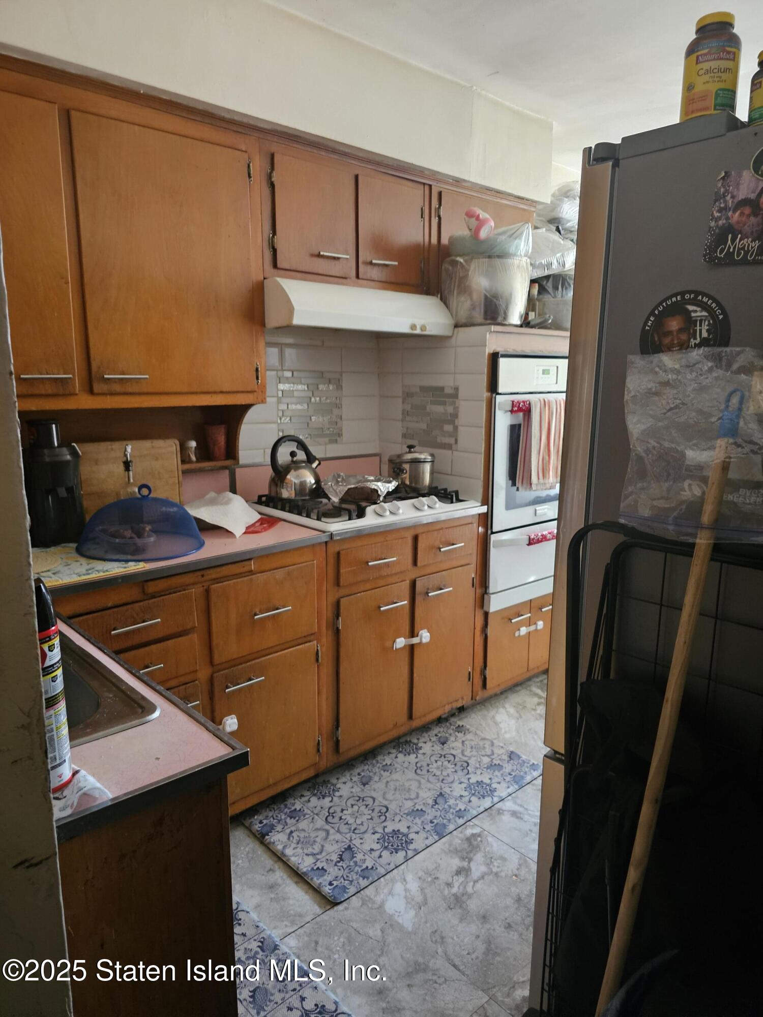 583 E 86th Street Image 5