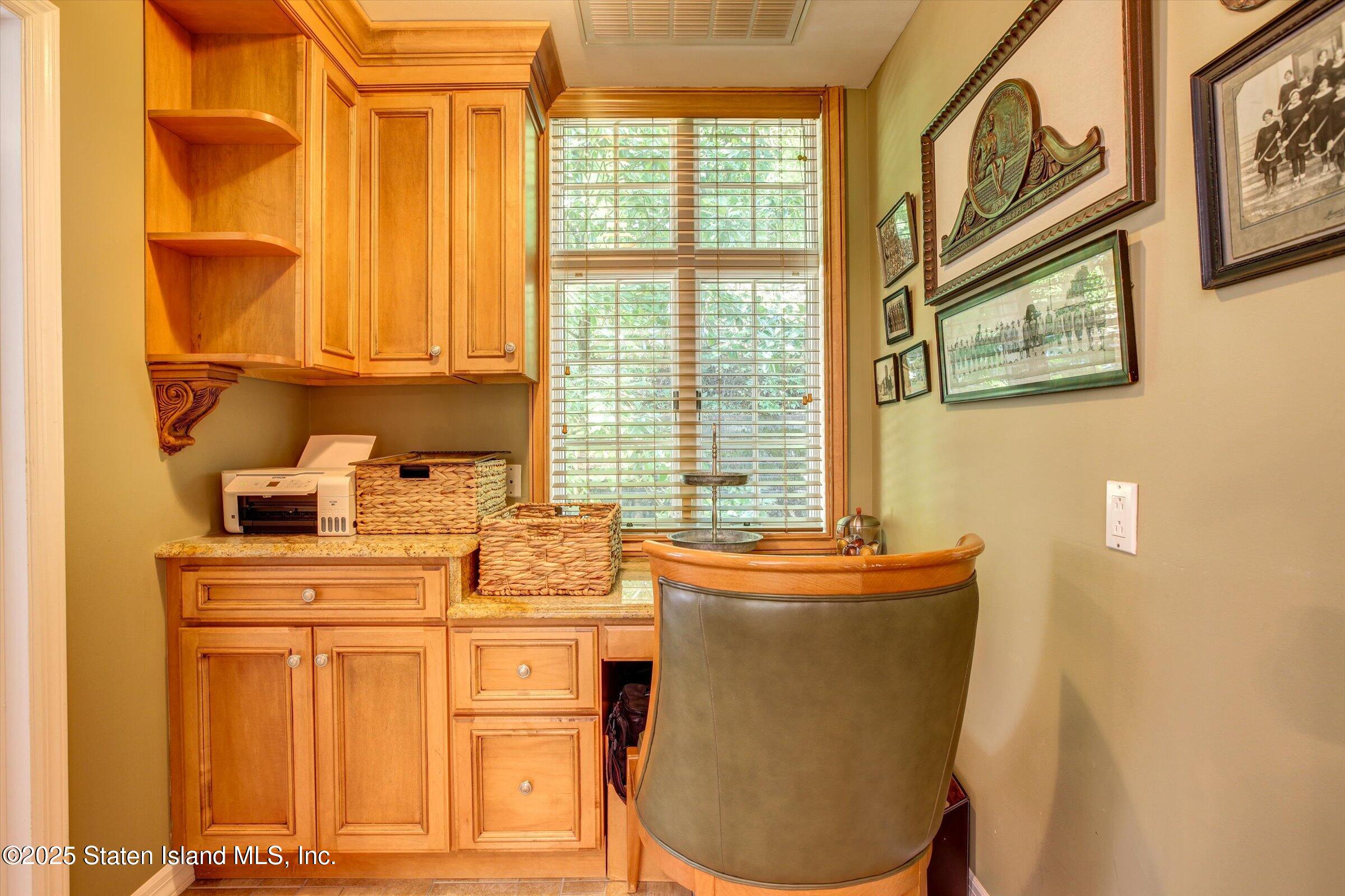 76 Jenna Lane, Staten Island, NY, 10304 image 15