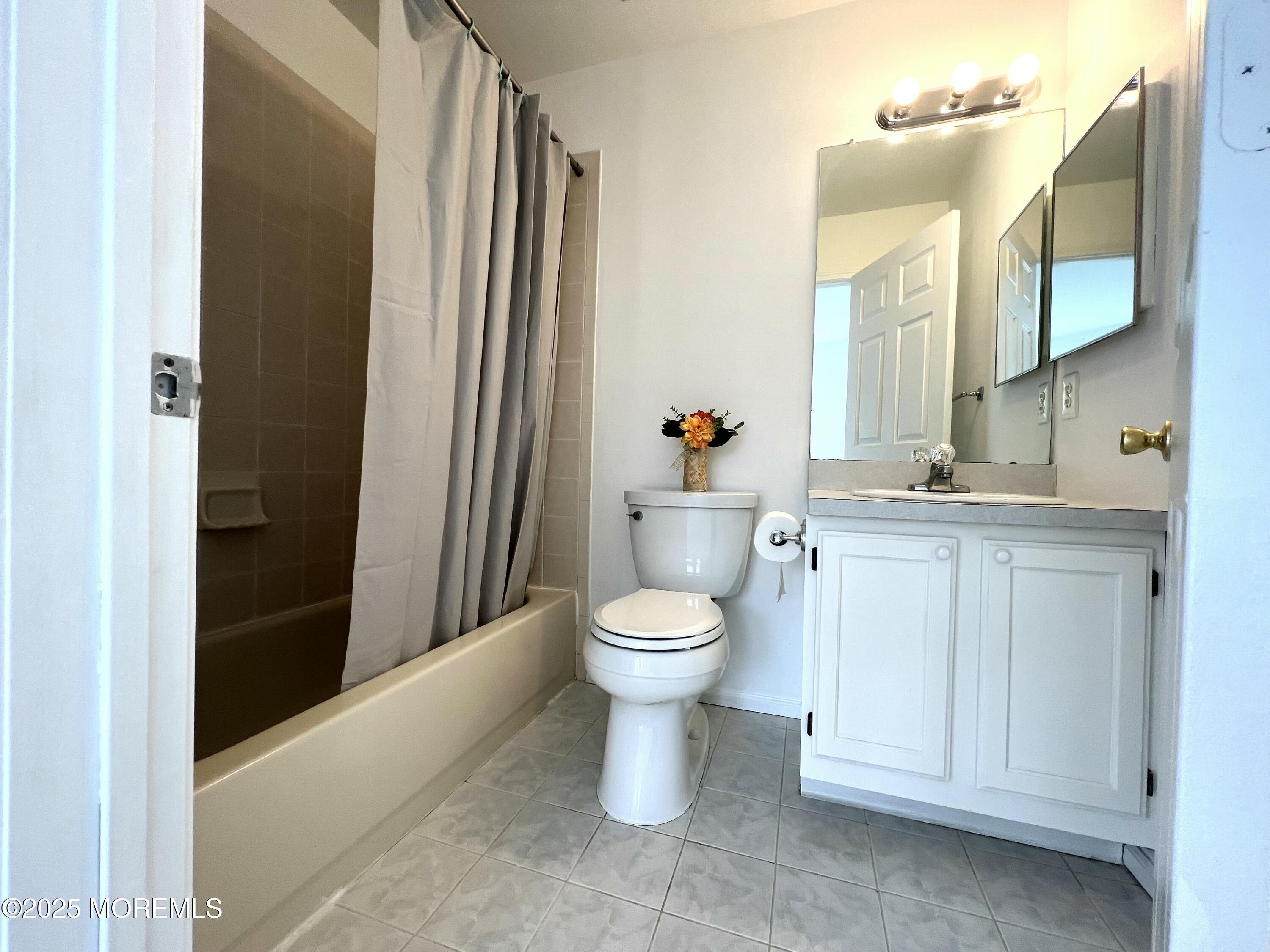 63 Lexington Court, Holmdel, NJ, 07733 image 13