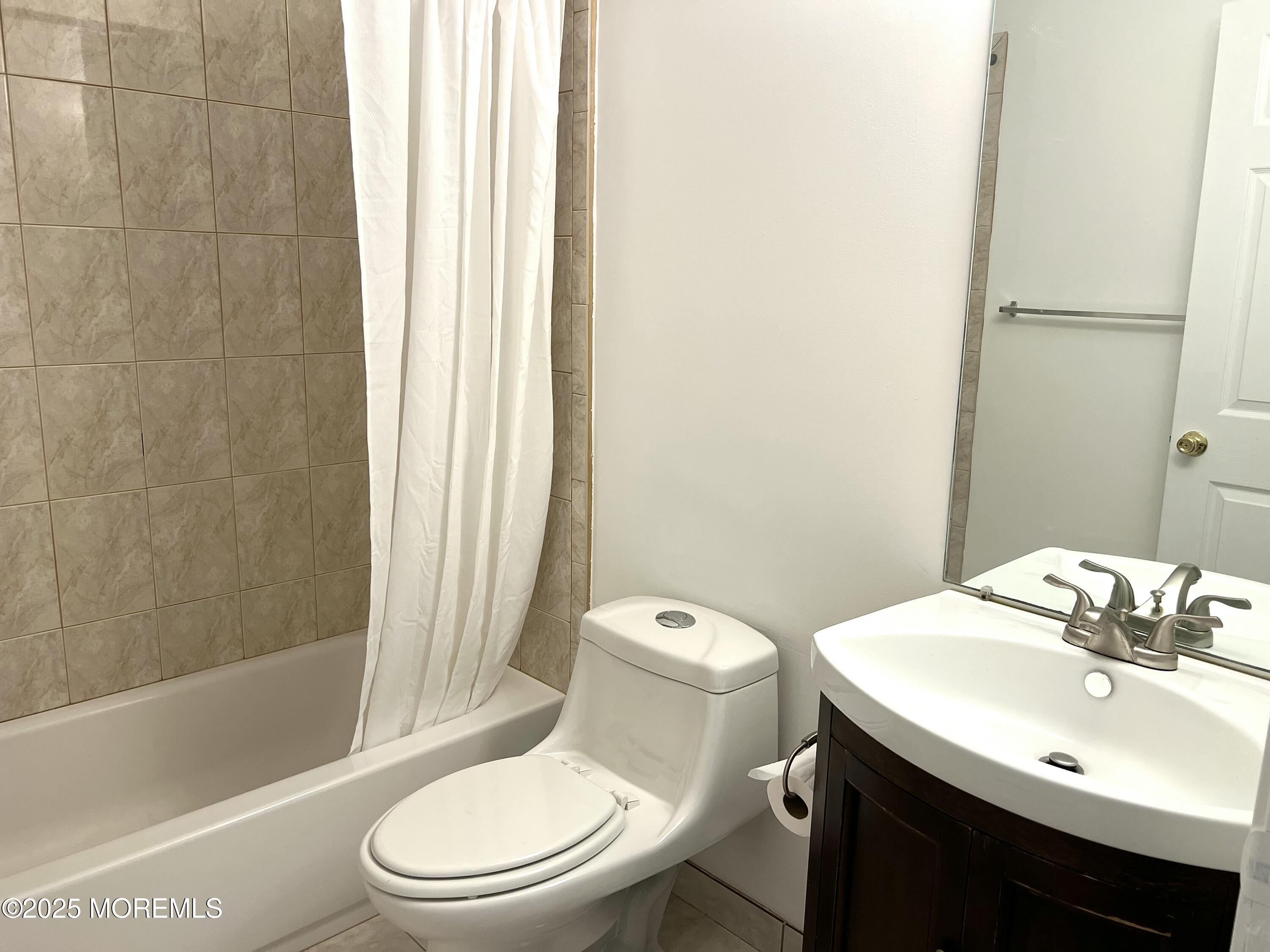 63 Lexington Court, Holmdel, NJ, 07733 image 18