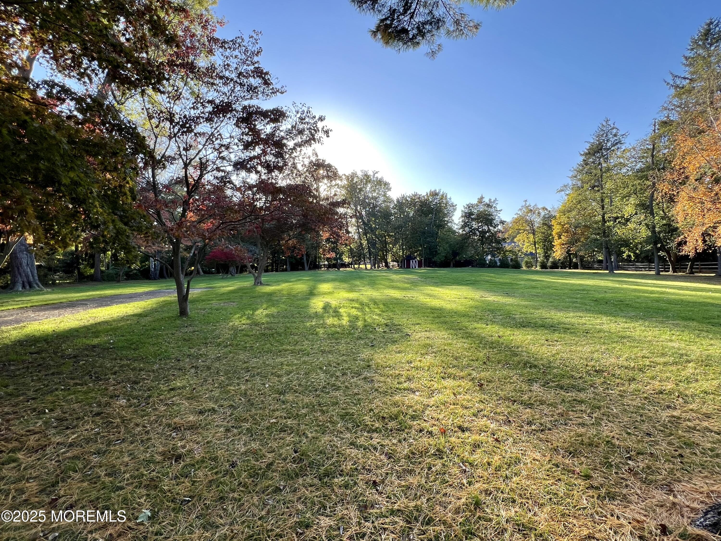 6 Heathcliff Road Image 2