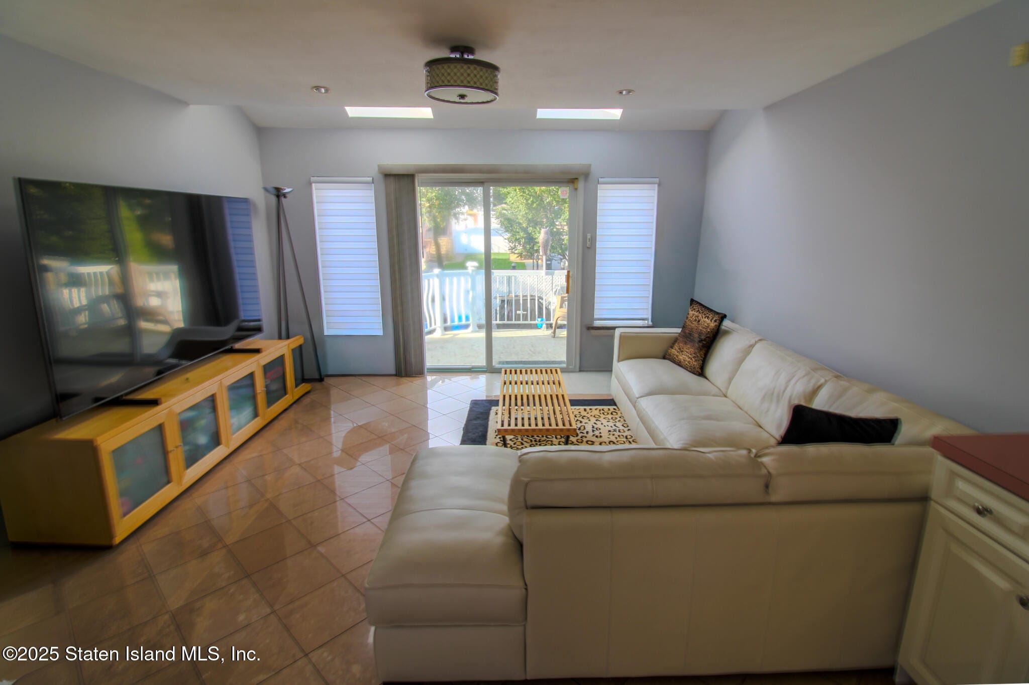158 Camden Avenue Image 3