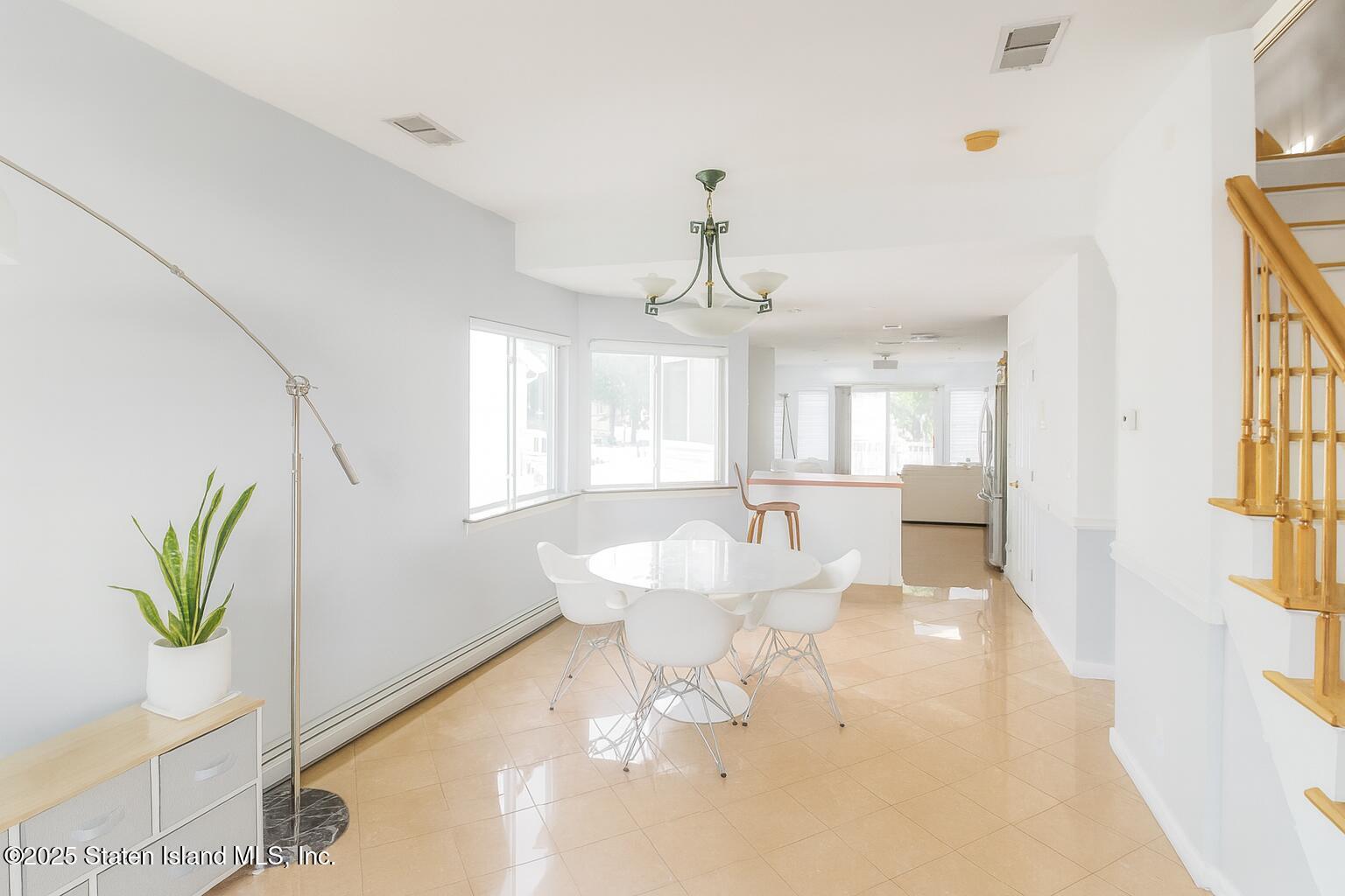158 Camden Avenue Image 5