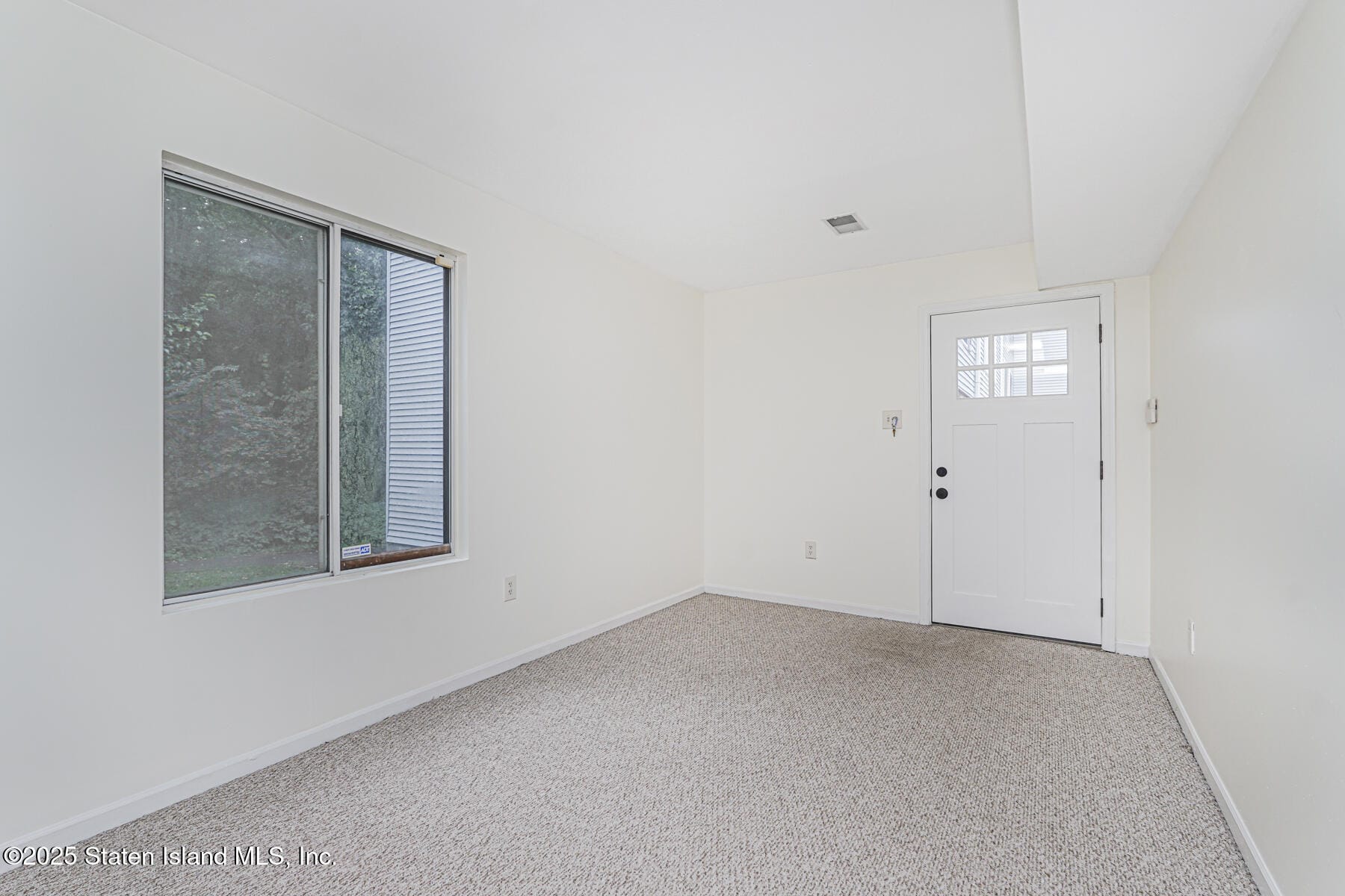 670 Ilyssa Way, Staten Island, NY, 10312 image 16