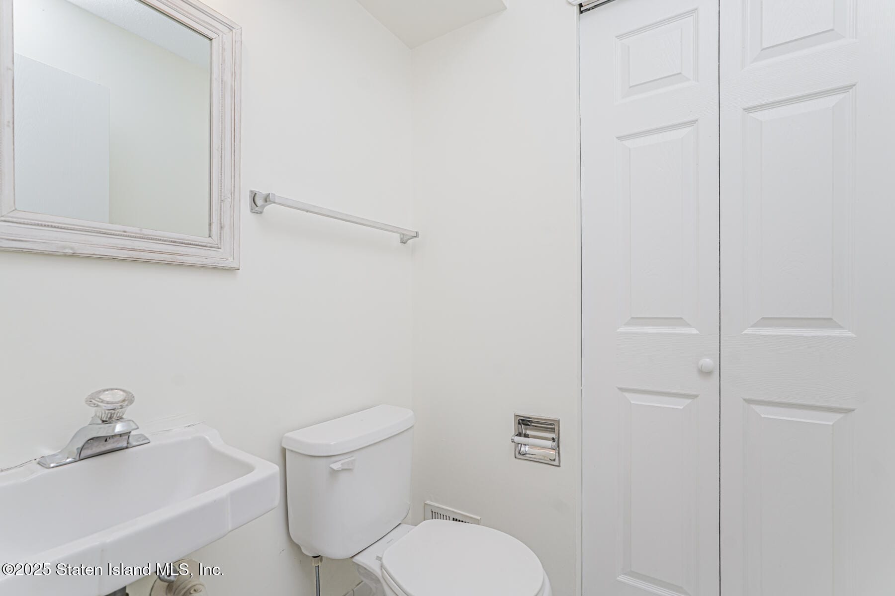 670 Ilyssa Way, Staten Island, NY, 10312 image 21