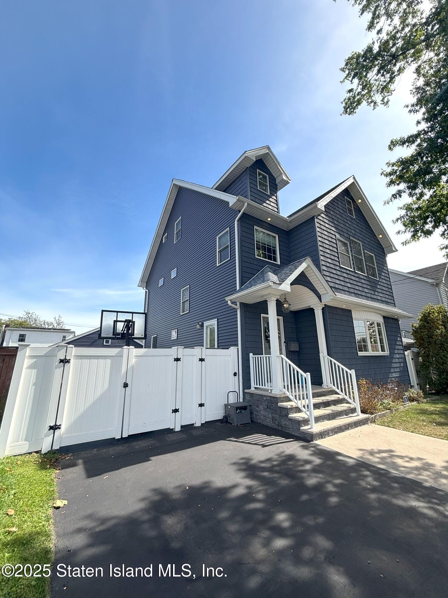 199 Willowbrook Road Image 2