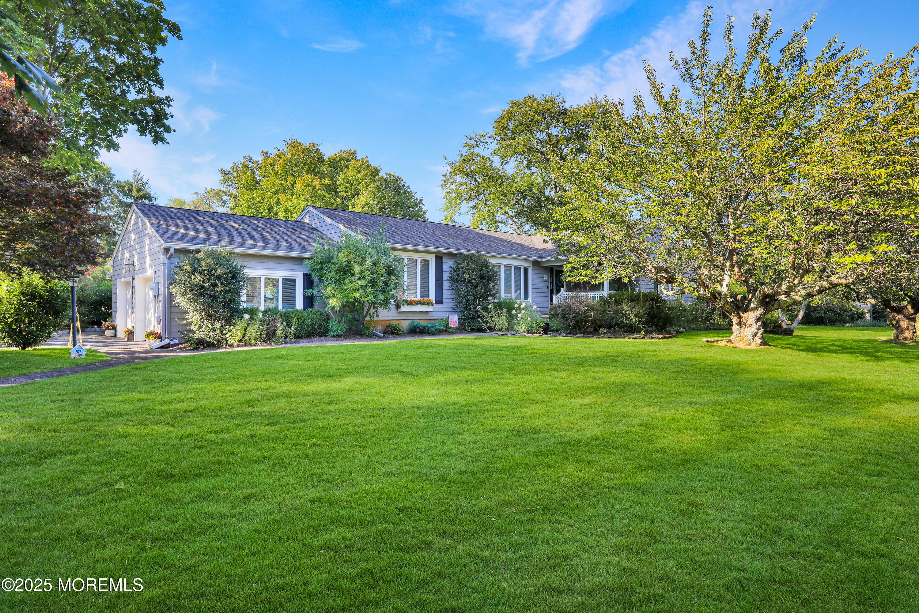1908 Sherwood Drive Image 3