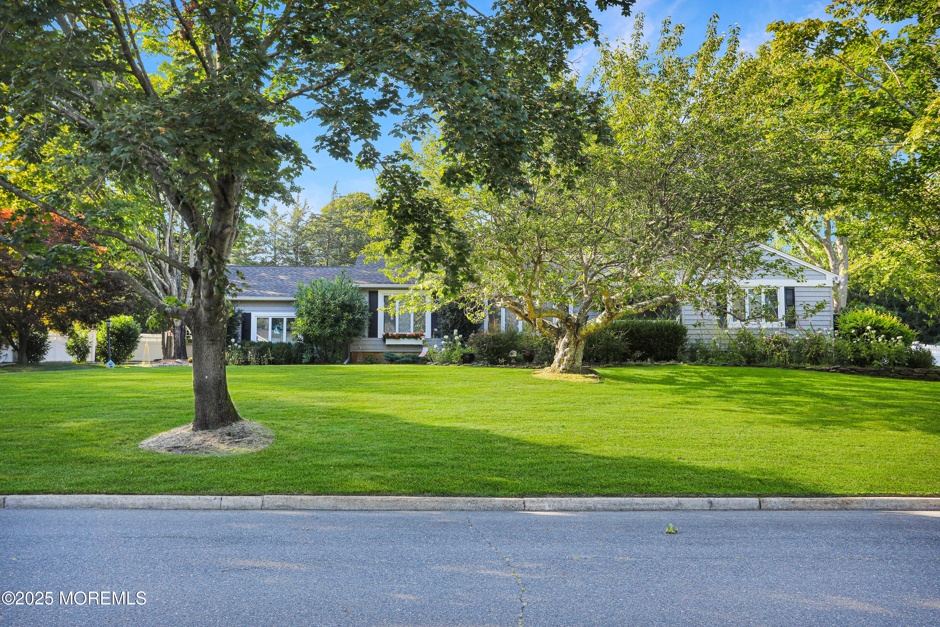 1908 Sherwood Drive Image 2